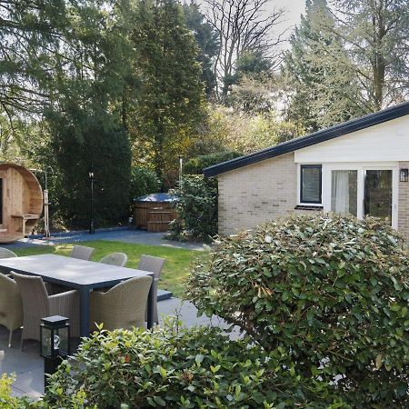 Attractive Bungalow With Sauna And Hot Tub Voorthuizen Esterno foto